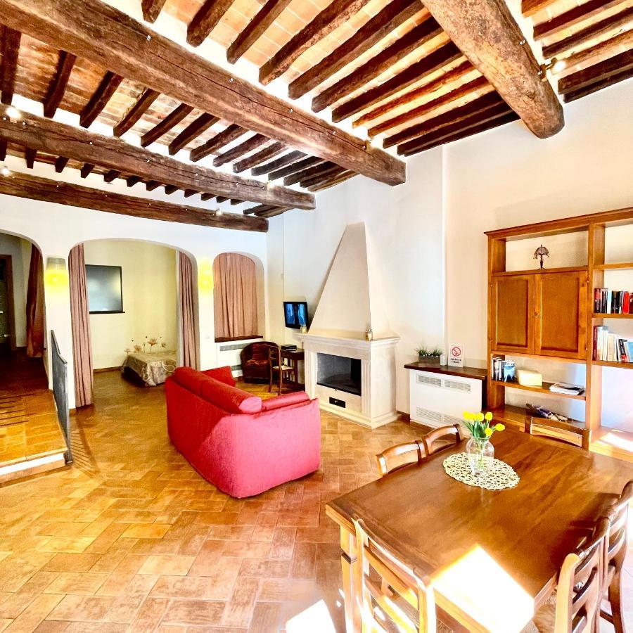 La Dimora Nel Corso Hotel มอนติปุลเชียโน ภายนอก รูปภาพ