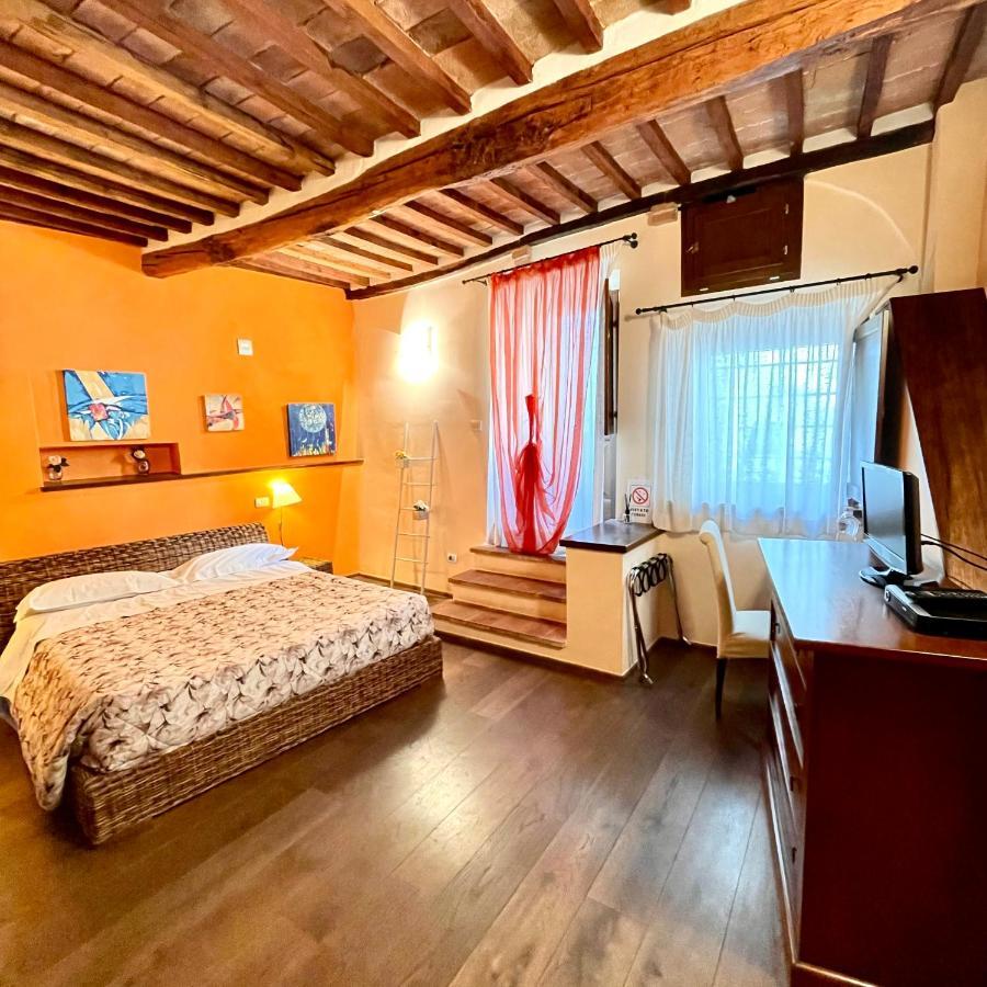 La Dimora Nel Corso Hotel มอนติปุลเชียโน ภายนอก รูปภาพ