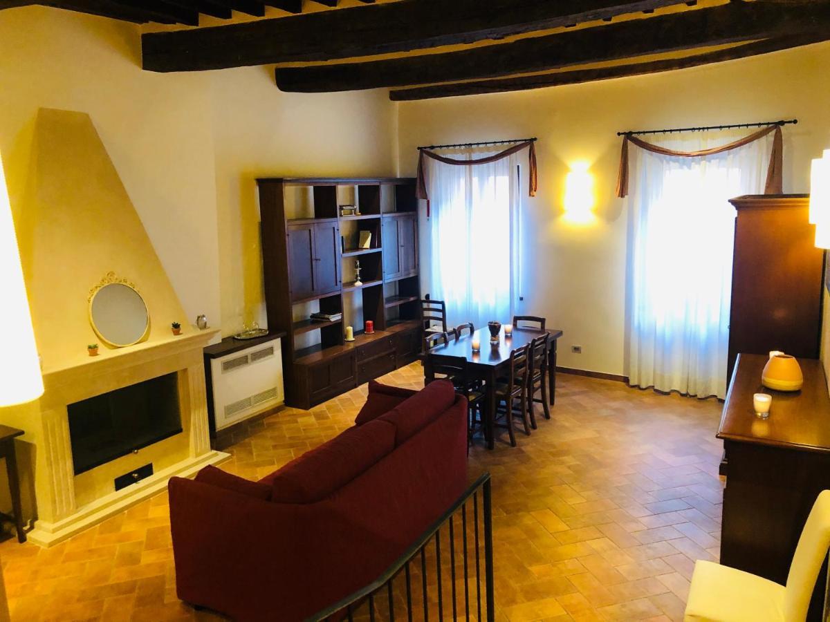 La Dimora Nel Corso Hotel มอนติปุลเชียโน ภายนอก รูปภาพ